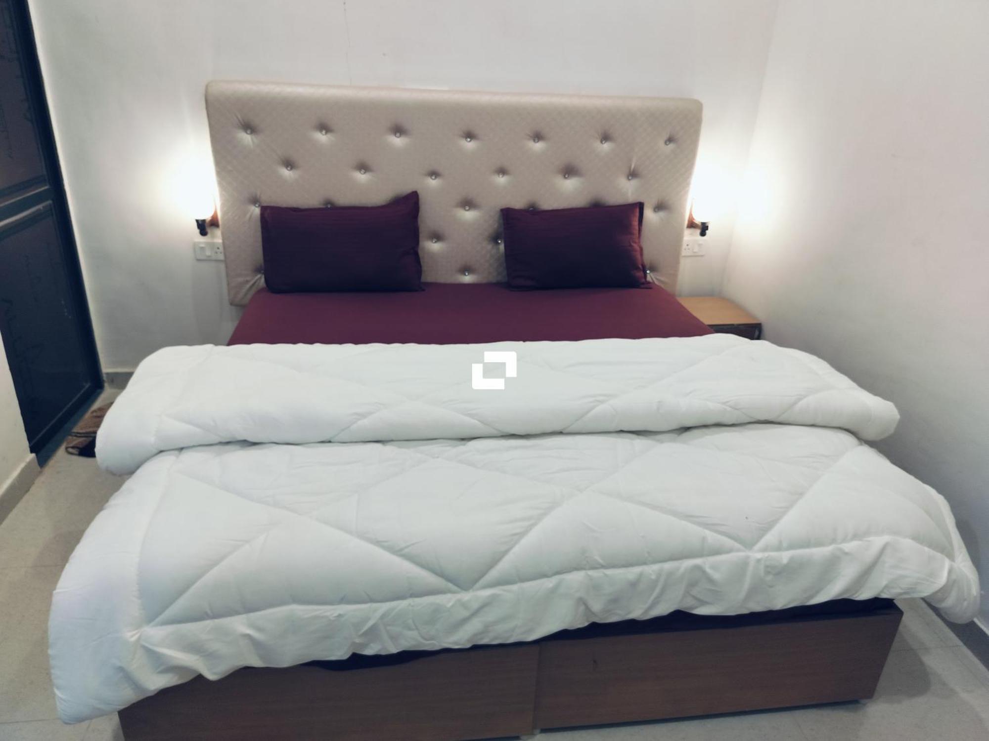 Khajuraho Hostel Экстерьер фото